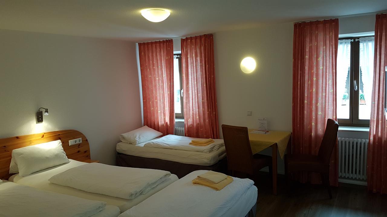 Hotel Gasthaus Roessle Freiburg im Breisgau Eksteriør bilde